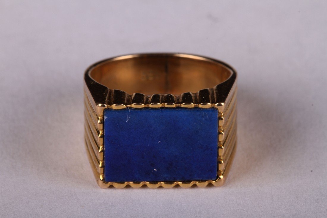[CHINESE]A GILT SILVER RING WITH LAPIS (1 of 3)