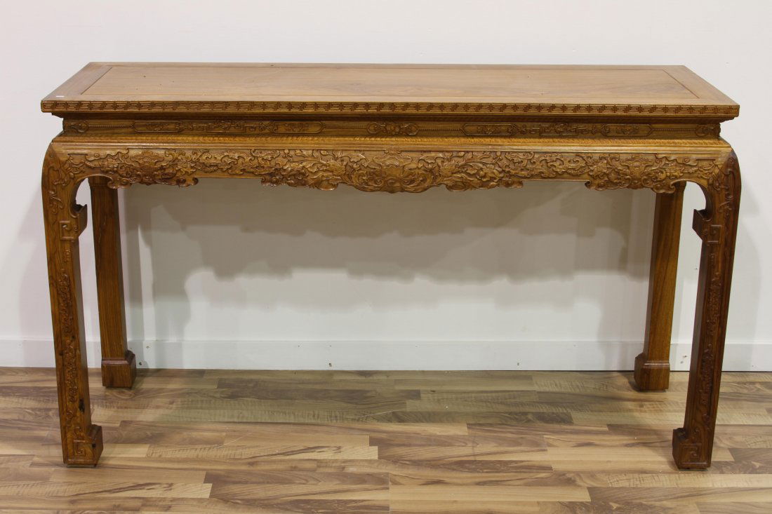 [CHINESE]A LATE 19TH CENTURY HUANG HUA LI WOOD TABLE (1 of 3)