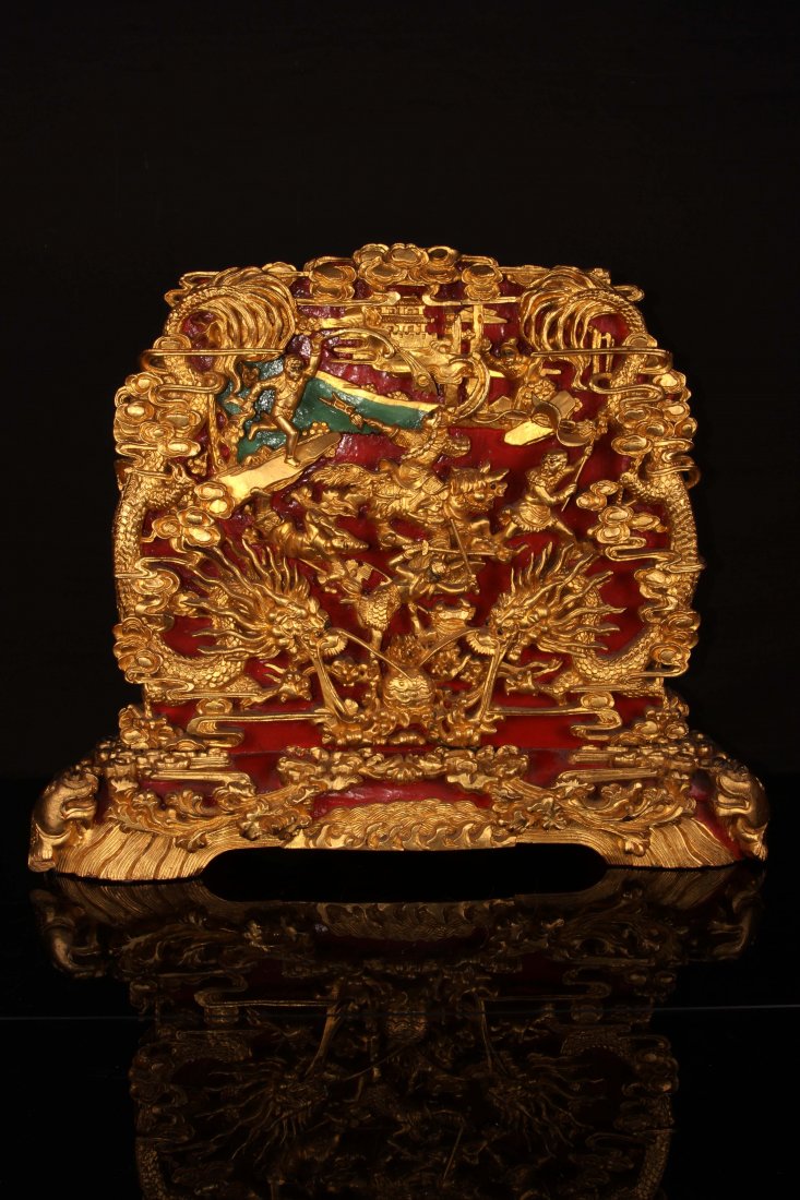 [CHINESE]A LATE 19TH CENTURY WOOD CARVED WINDOW: [CHINESE]A LATE 19TH CENTURY WOOD CARVED WINDOW DECORATION WITH GILT FIGURES W:24" H:19"十九世纪后木雕描金大闹天宫图