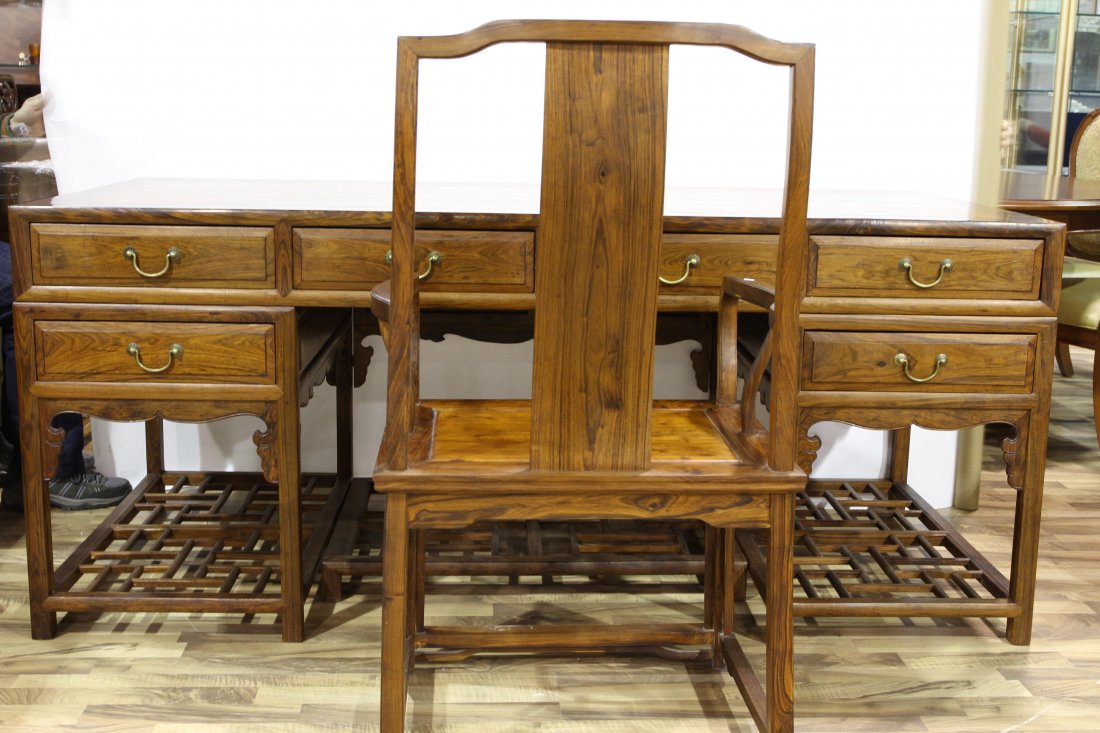 [CHINESE]A LATE 19TH CENTURY HUANGHUALI WOOD CARVED: [CHINESE]A LATE 19TH CENTURY HUANGHUALI WOOD CARVED DESK WITH CHAIR 十九世纪后黄花梨制办公桌及椅子