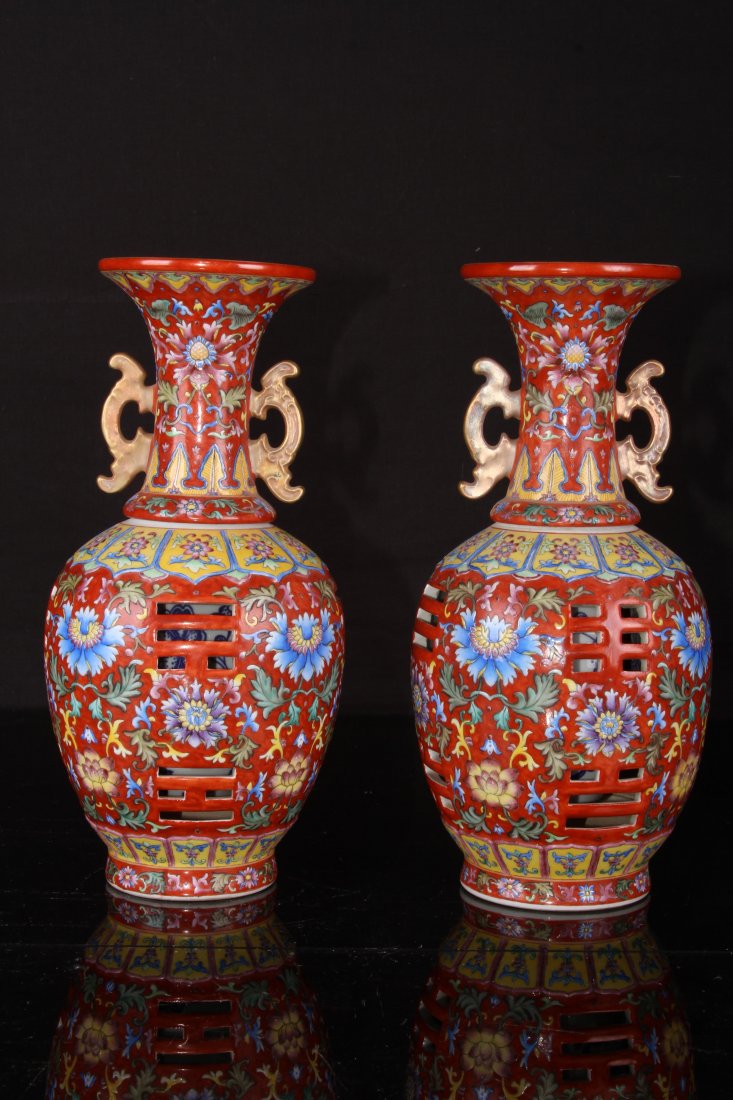 [CHINESE]A PAIR OF "DA QING QIAN LONG NIAN ZHI"MARKED (1 of 3)