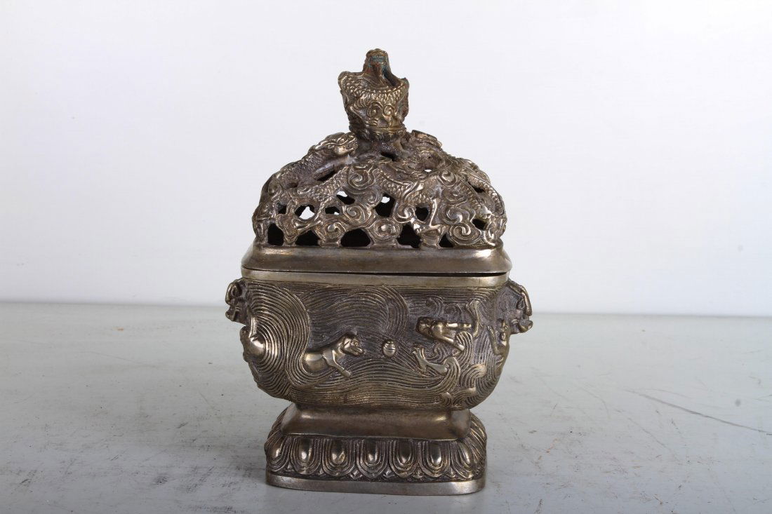 [CHINESE]A "DA QING YU ZHI"MARKED BRONZE CENSER L:4" (1 of 4)