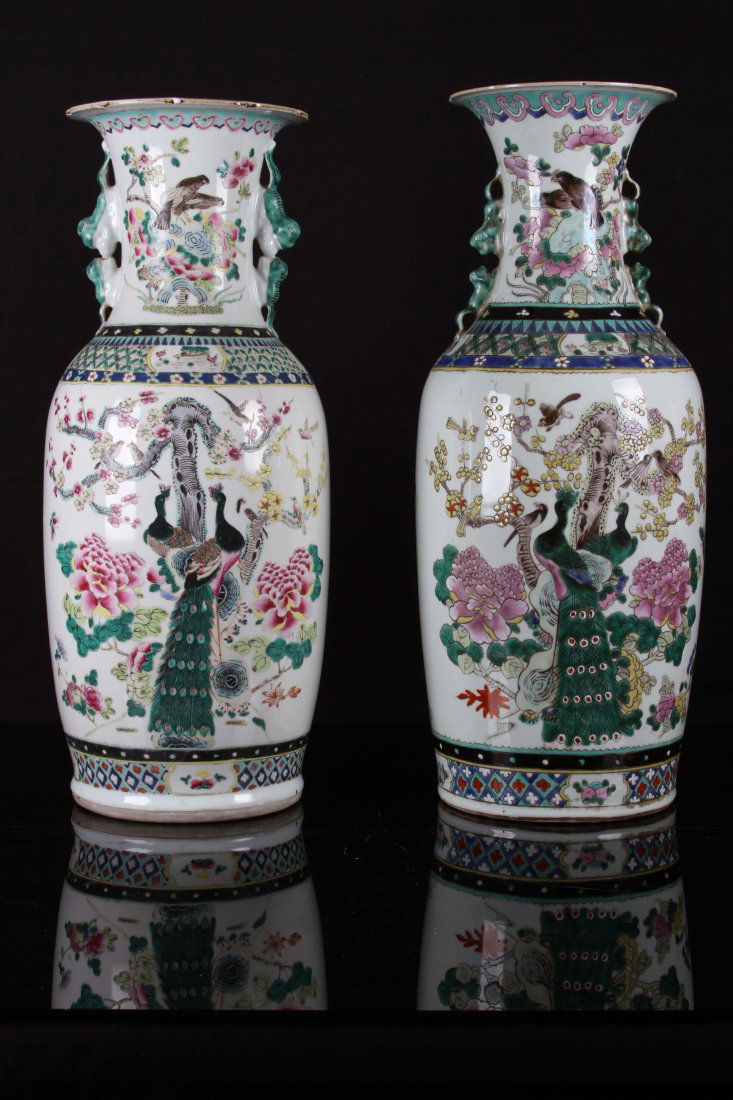 [CHINESE]A PAIR OF "TONG ZHI NIAN ZHI"MARKED WUCAI (1 of 4)