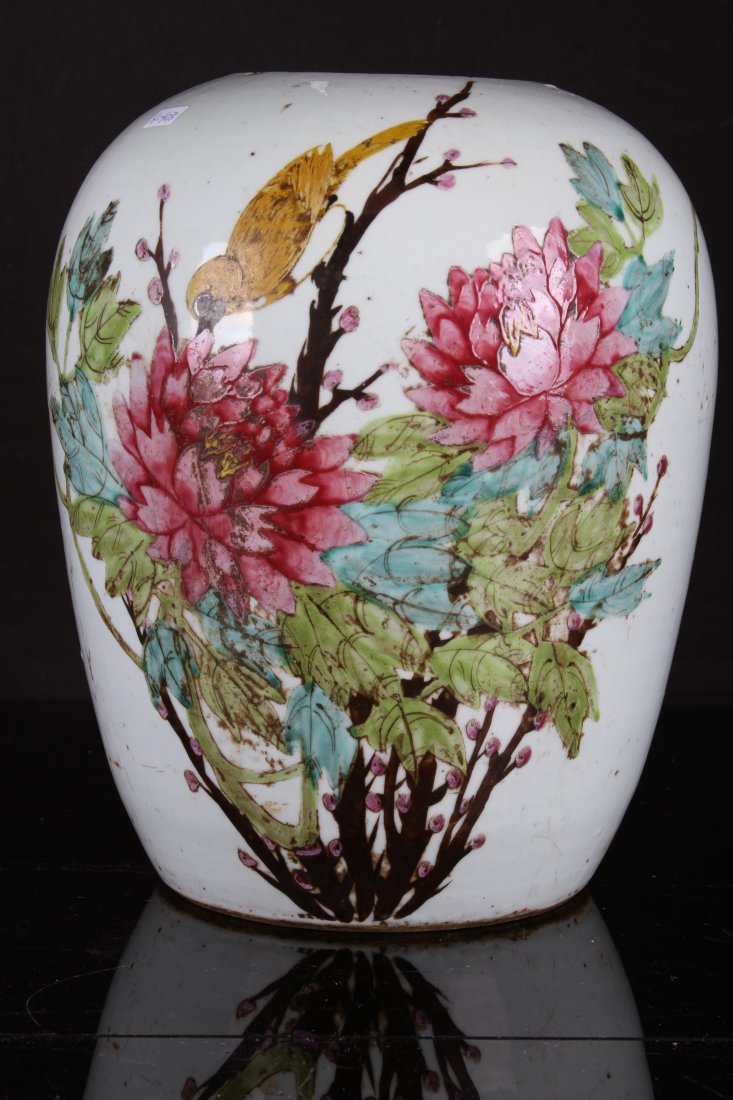 [CHINESE]A "WANG HE TAI ZUO"MARKED FAMILLE ROSE JAR: [CHINESE]A "WANG HE TAI ZUO"MARKED FAMILLE ROSE JAR PAINTED WITH FLOWERS AND BIRDS W:6.5" H:11"王和太作款粉彩花鸟冬瓜罐