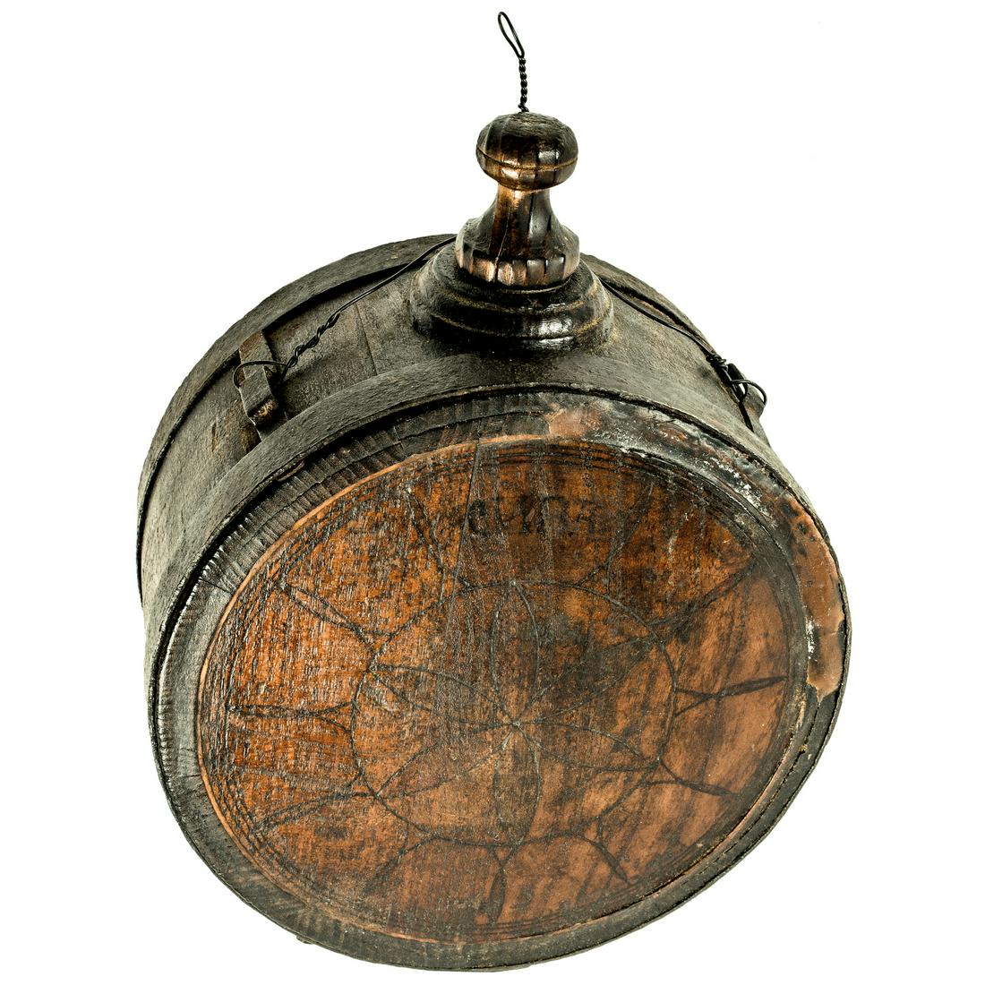 1780-20 Pennsylvania Engraved Drum Style Canteen (1 of 2)