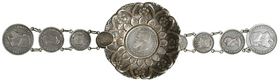 Armchair Ashtray - Linked Silver Coins - Petrus