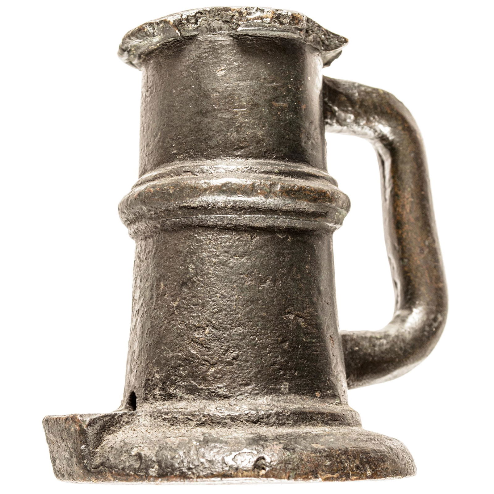 c 17th Century Thunder Mug Bronze Signal Cannon: Colonial America Impressive "Thunder Mug" Cast Bronze Signal Cannon c. 17th Century, Impressive Design "Thunder Mug" Cast Bronze Signal Cannon with Carry Handle, measuring about 4.75" tall x 3.75" bas