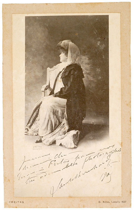 SARAH BERNHARDT, Cabinet Photograph Signed