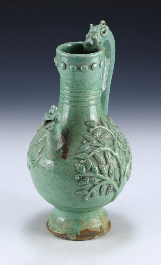 A CHINESE ANTIQUE CELADON GLAZED PORCELAIN PITCHER (1 of 7)