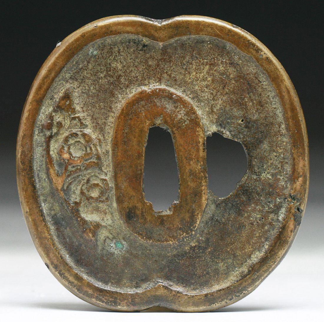 A Japanese Antique Bronze Tsuba: A Japanese Antique Bronze Tsuba; Dimension: D: 3"