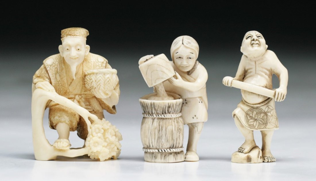 Three (3) Carved Antique Ivory Netsuke: Three (3) Carved Antique Ivory Netsuke; Size: H: 2"