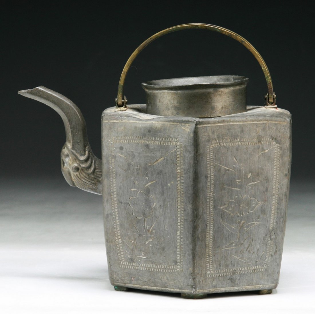 A Chinese Antique Pewter Tin Teapot: A Chinese Antique Pewter Tin Teapot: of Qing Dynasty; Size: H: 6"; L: 6-1/2"