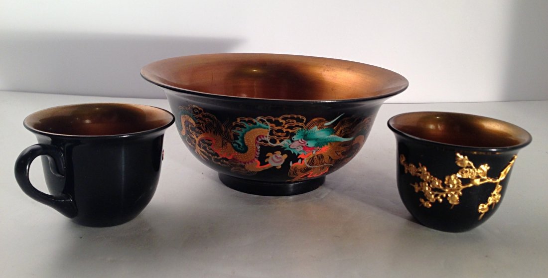 Plastic bowl and cups: Measurements: H:2 1/8. & 2 3/4". Diameter: 2 3/4". & 6 3/8".