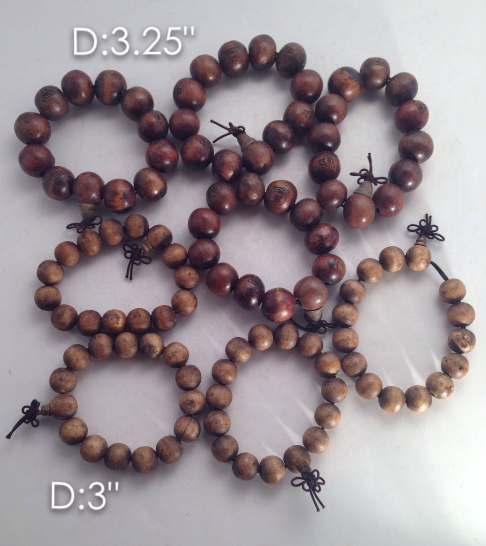 Group of Wood bead bracelets: Measurements see pictureTotal: 8 pcs