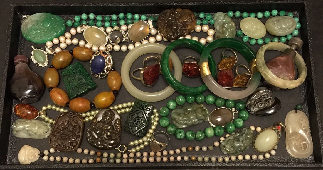GROUP OF JADE & JEWELRY COLLECTION (1 of 1)