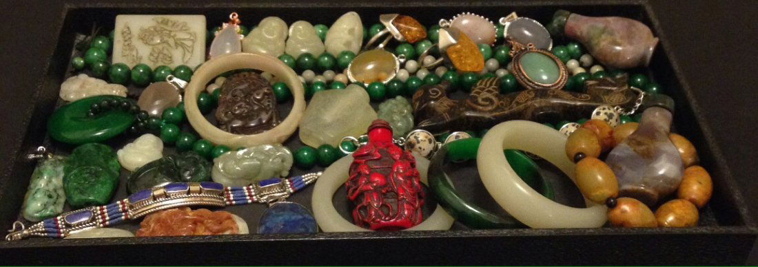 GROUP OF JADE & JEWELRY COLLECTION (1 of 1)