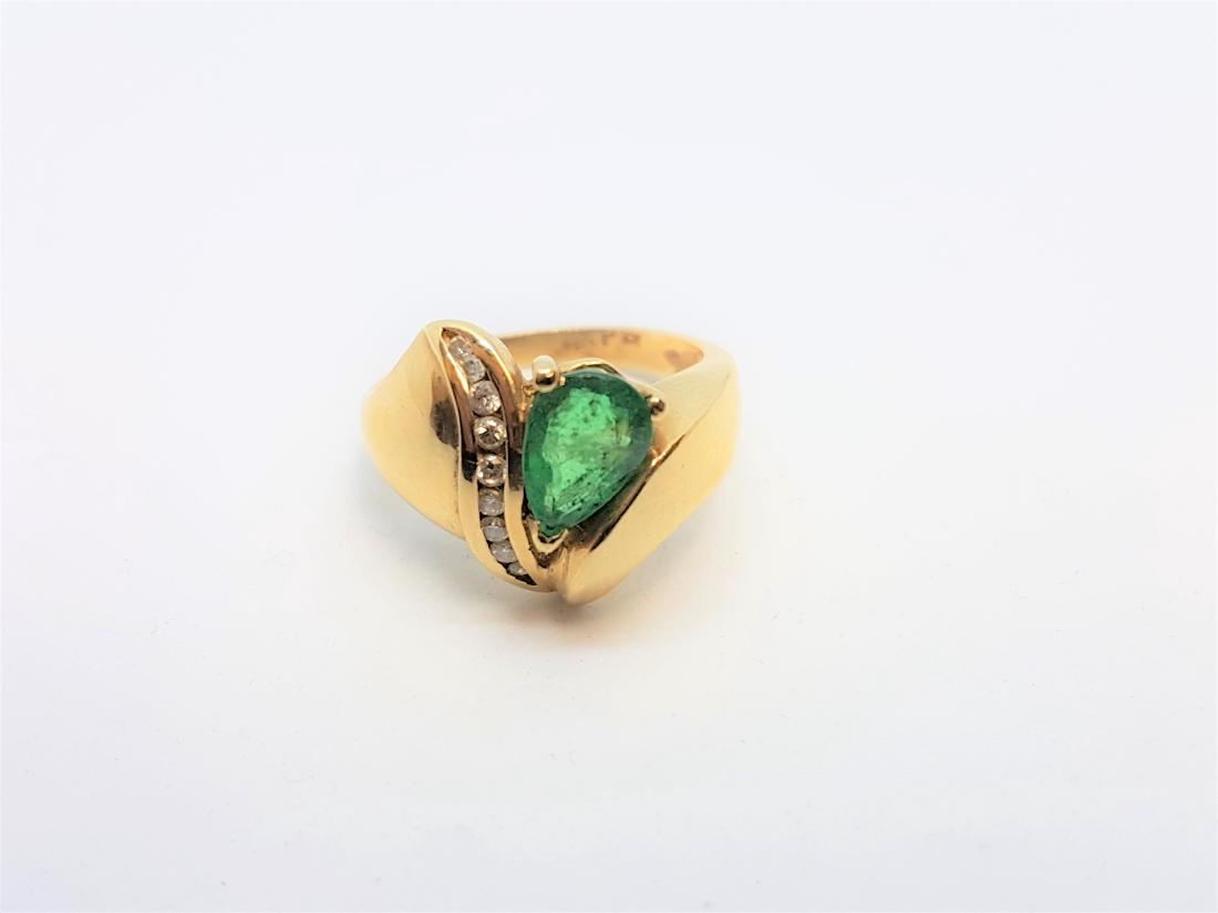 VINTAGE 14K YELLOW GOLD EMERALD DIAMOND RING (1 of 3)
