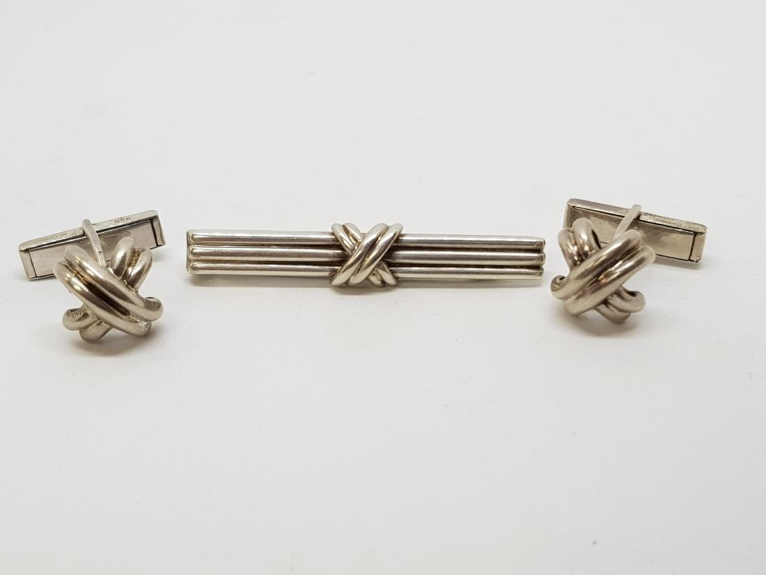 TIFFANY & CO SILVER TIE AND CUFFLINK SET (1 of 2)