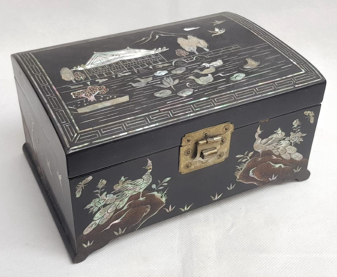 antique chinese jewelry box: 4.50" x 9" x 6"