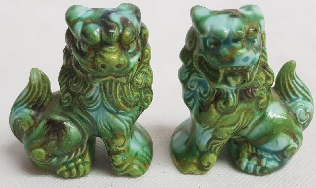 ANTIQUE CHINESE PORCELAIN FOO DOGS: 2.50" X 2.50" X 1.50"