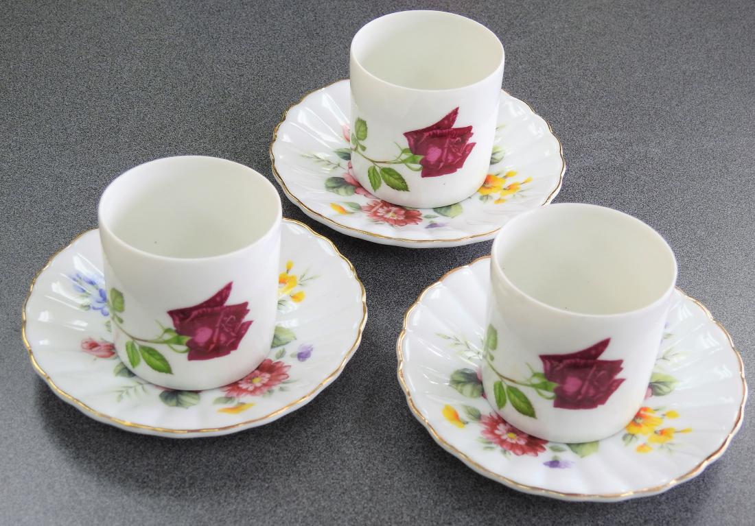 LIMOGES FRANCE VINTAGE PORCELAIN TEA SET (1 of 4)