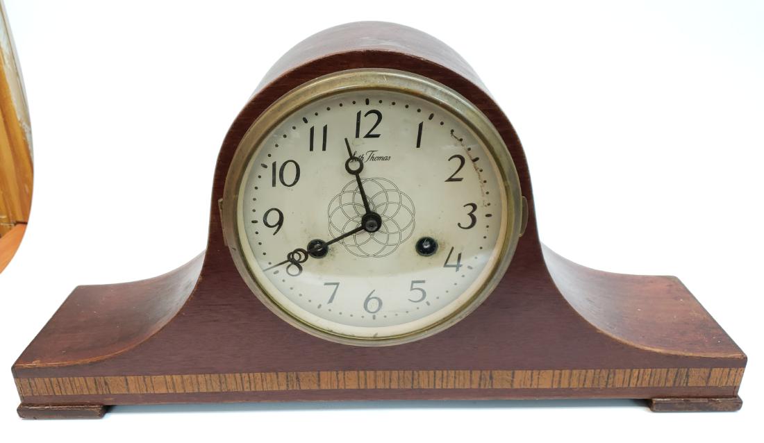 SETH THOMAS ANTIQUE MANTLE CLOCK: 8.25" X 16.75" X 4"
