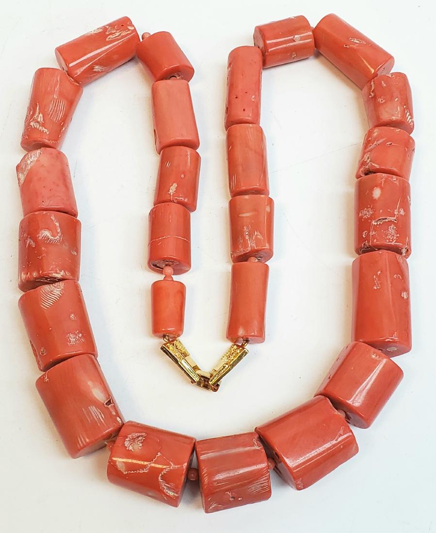 VINTAGE LARGE RED CORAL NECKLACE (1 of 1)