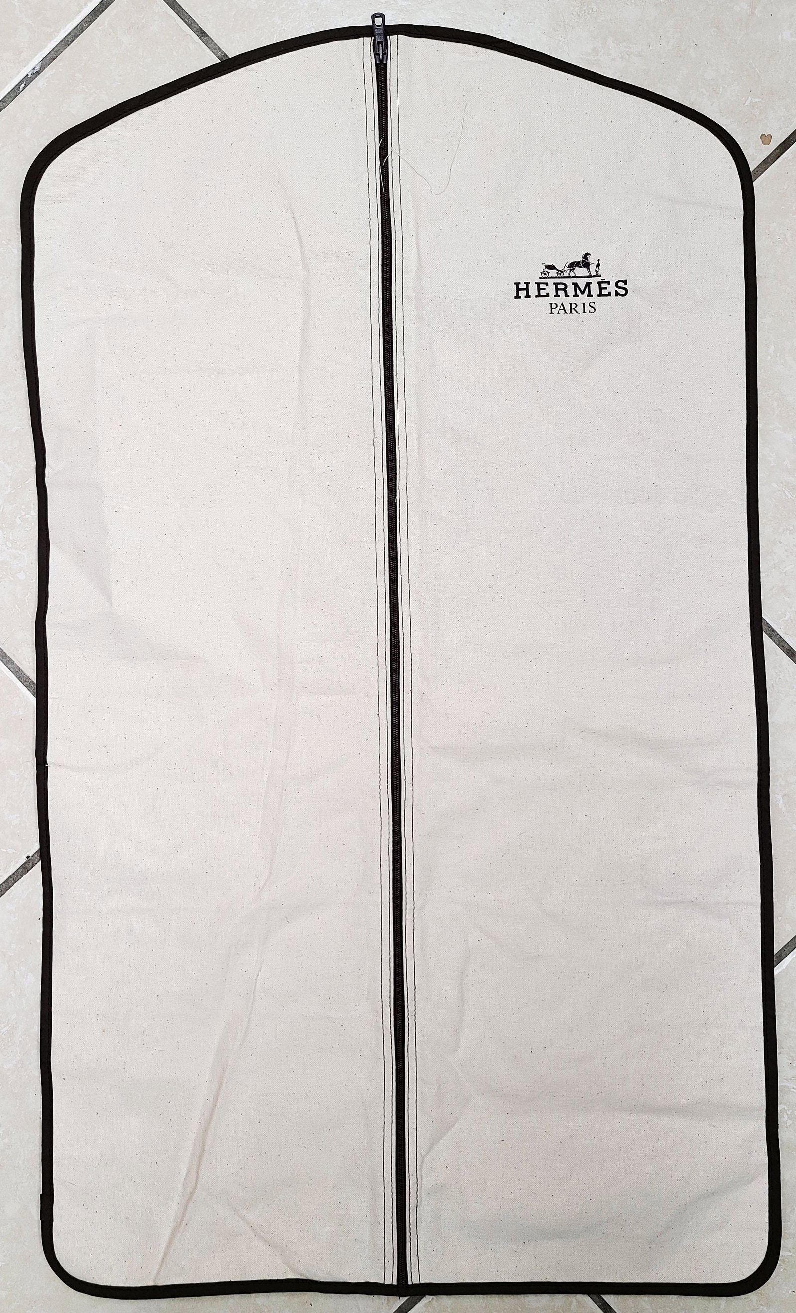 Hermes Paris Garment bag (1 of 1)
