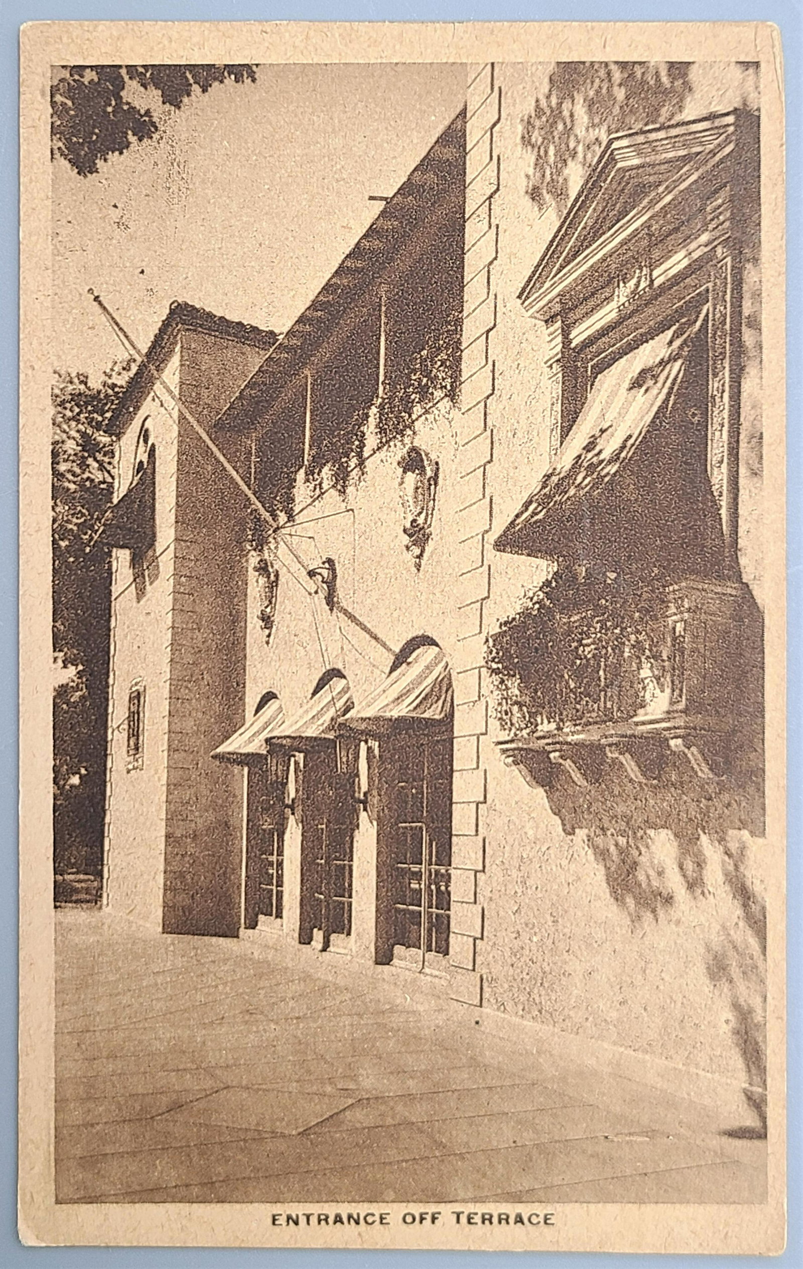 Ben Rileys Arrowhead inn antique postcard: excellent condition