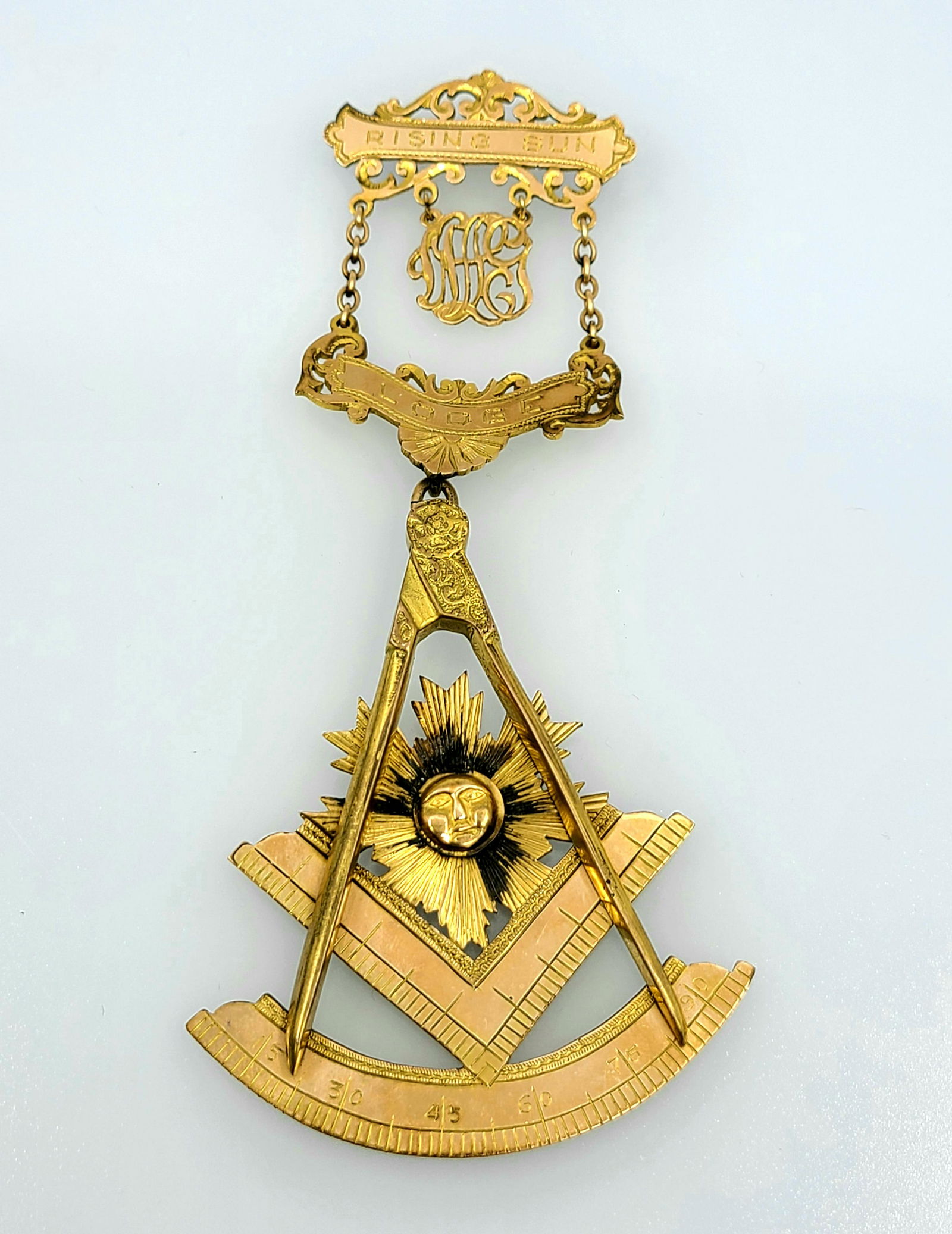 Antique Masonic Badge (1 of 6)