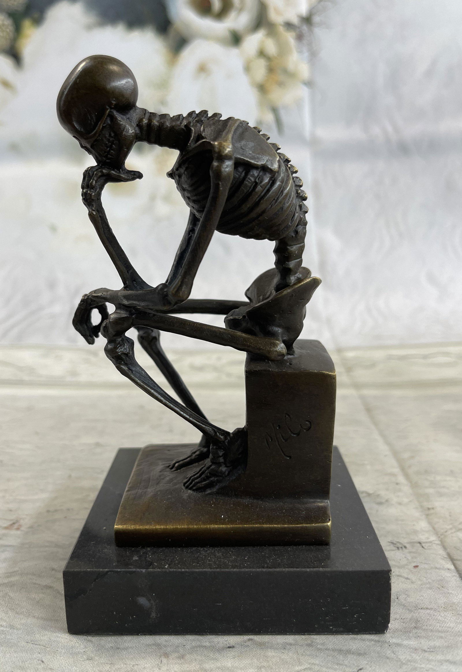 Milo Modern Art Skeleton Bronze (1 of 4)