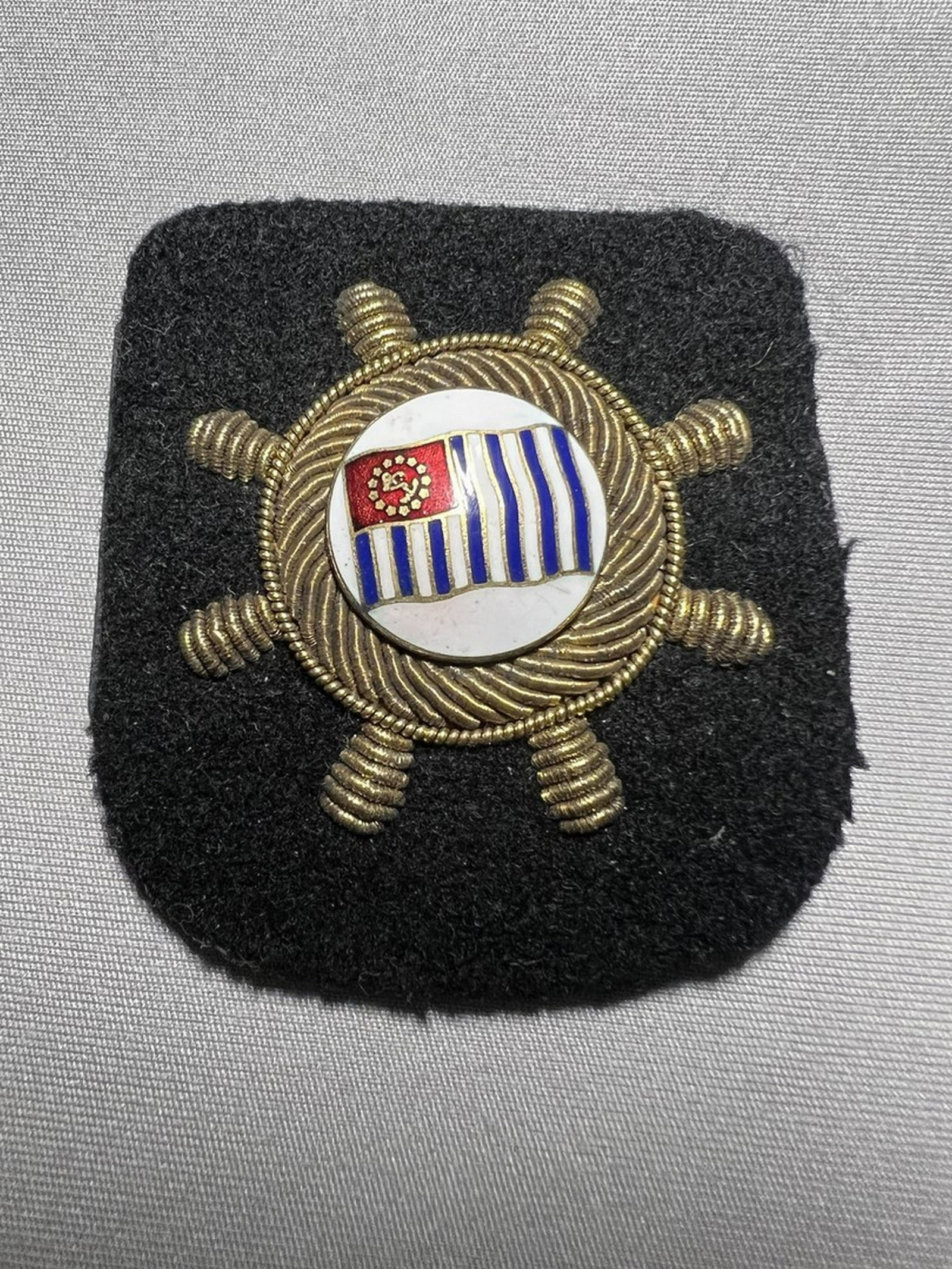 antique Cuban medal: excellent condition