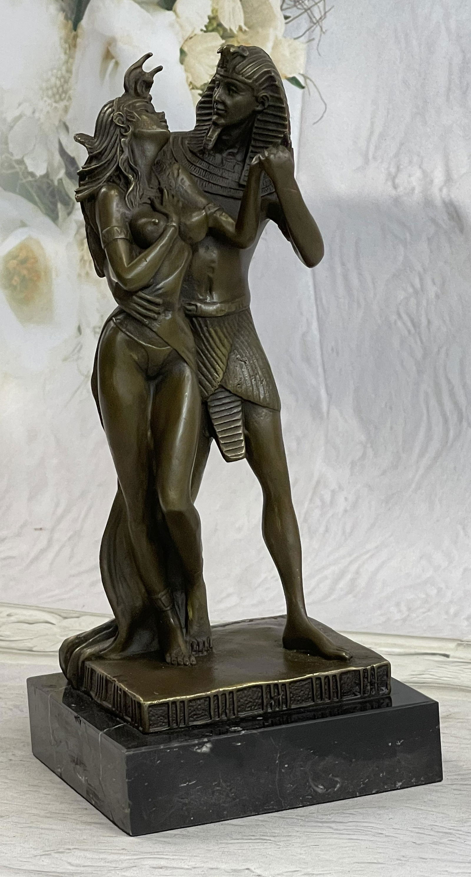 Vitaleh Egyptian Pharaoh and Lover Queen Bronze Statue (1 of 5)