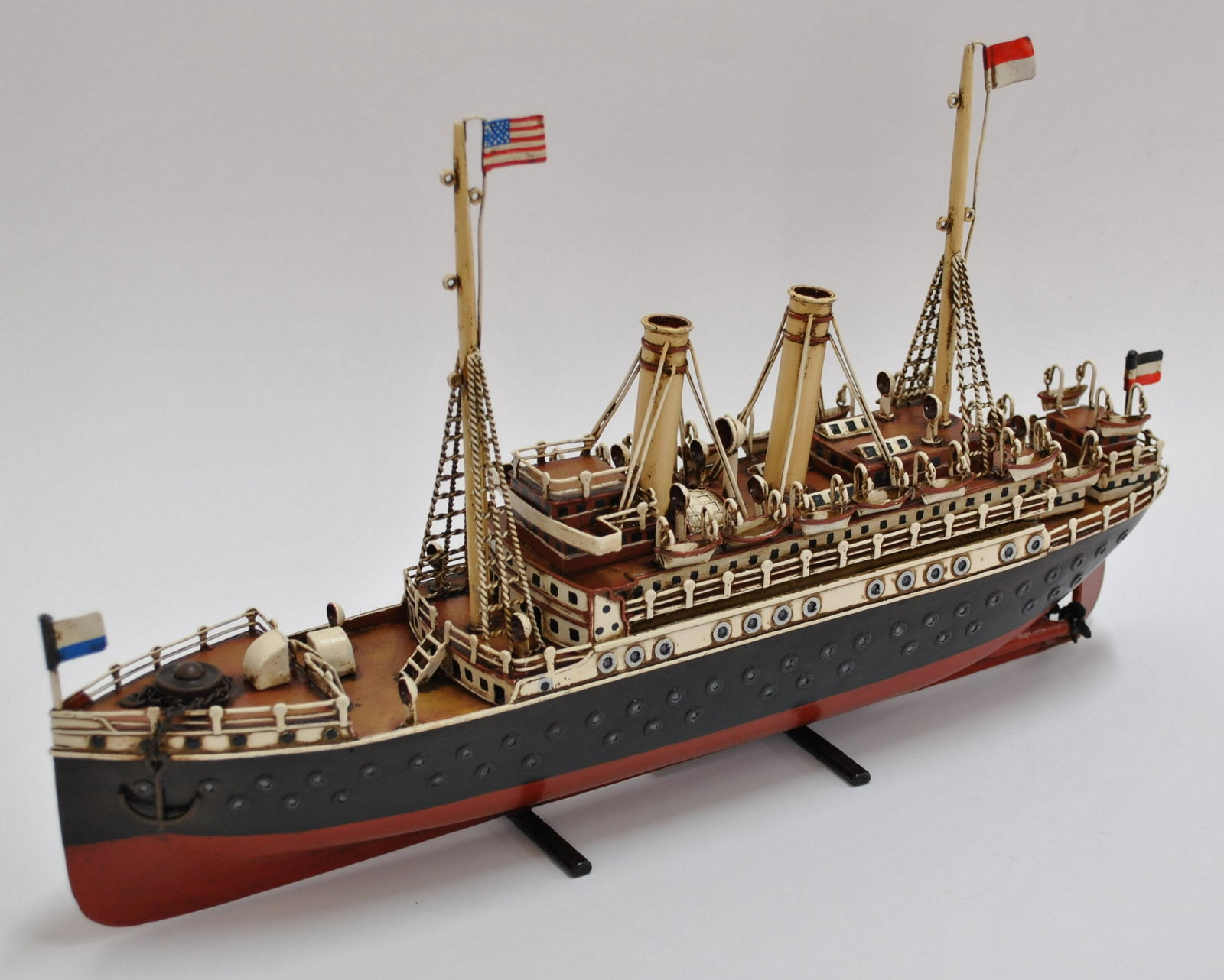 1915 Markin USA Boat Collector Edition: Total Dimensions: Height 9'' x Width 15''Approximate Weight: 3 LBSOriginal Reproduction: Original