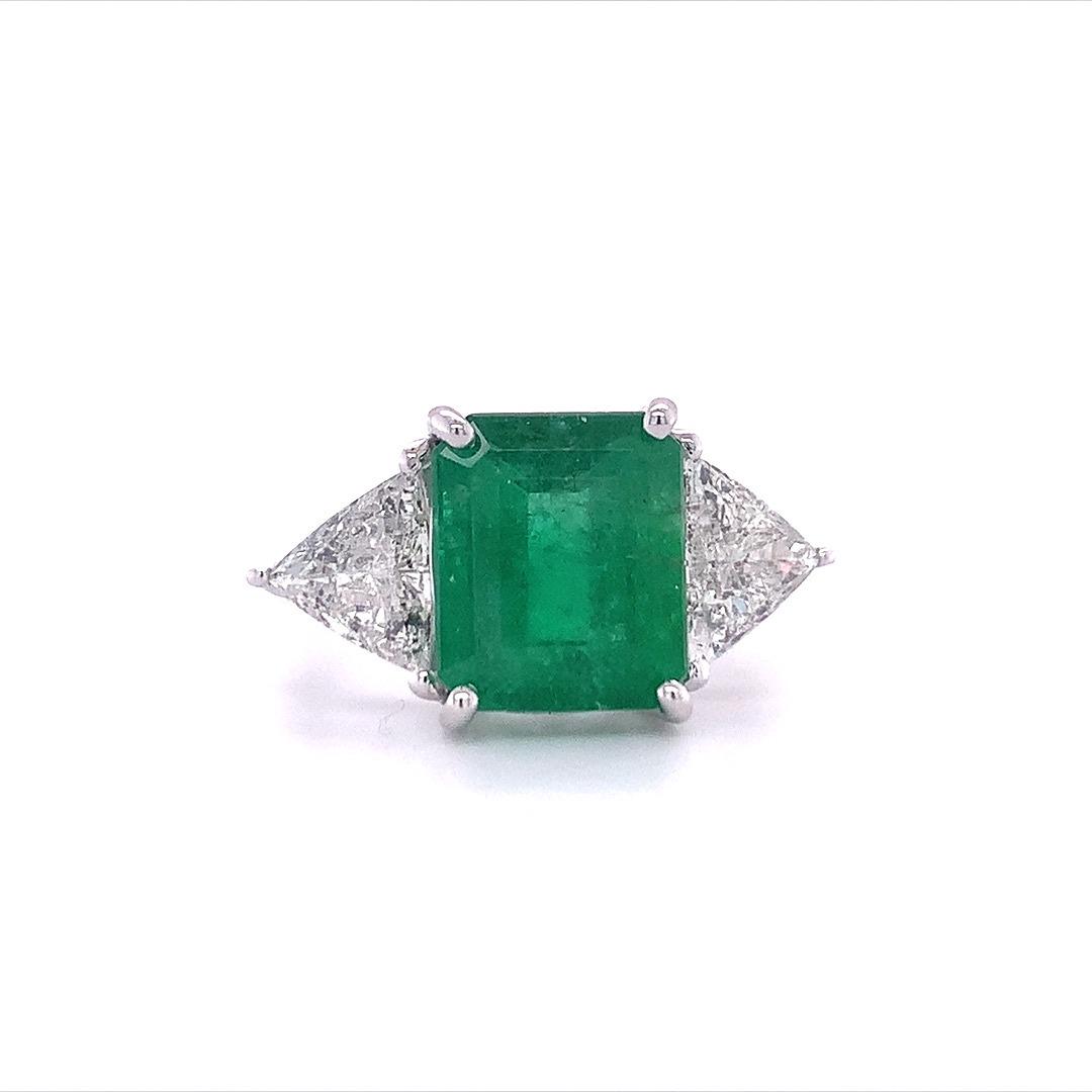 GIA certified 18k F2 Emerald Ring 4.60ct (1 of 4)