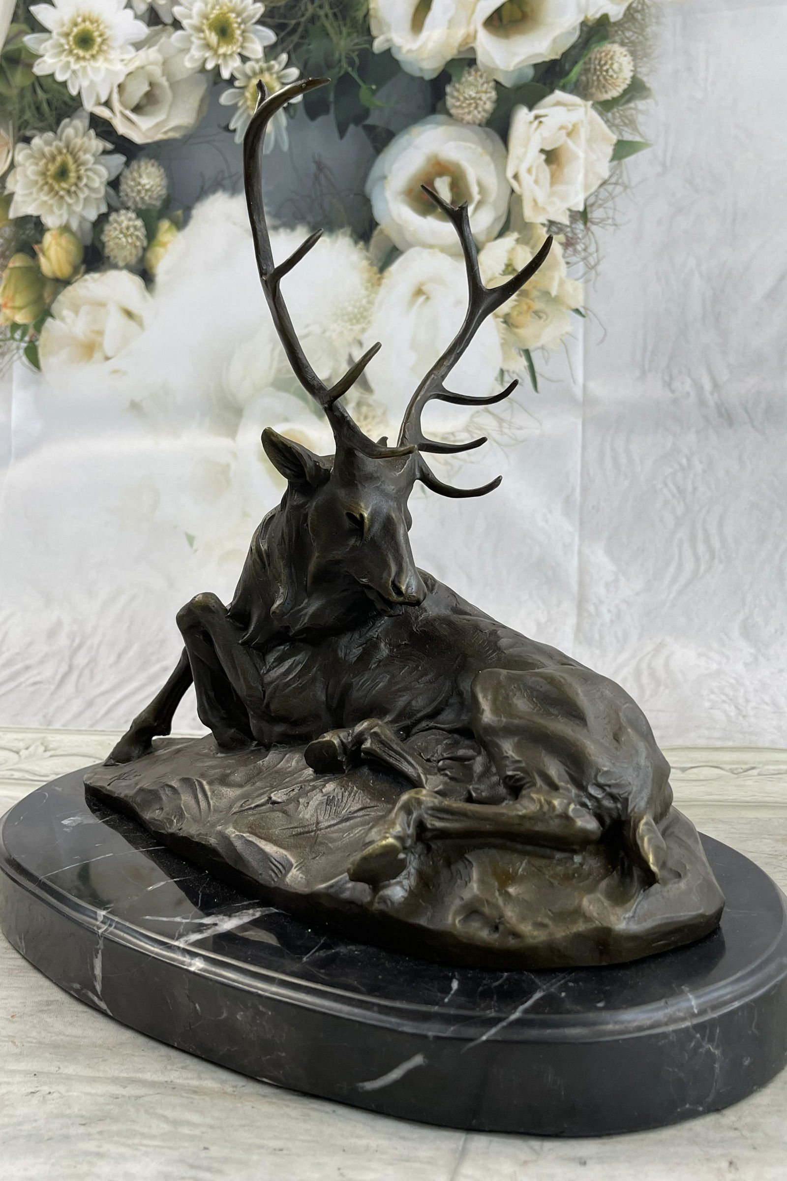 Milo Elk Bronze Statue (1 of 10)