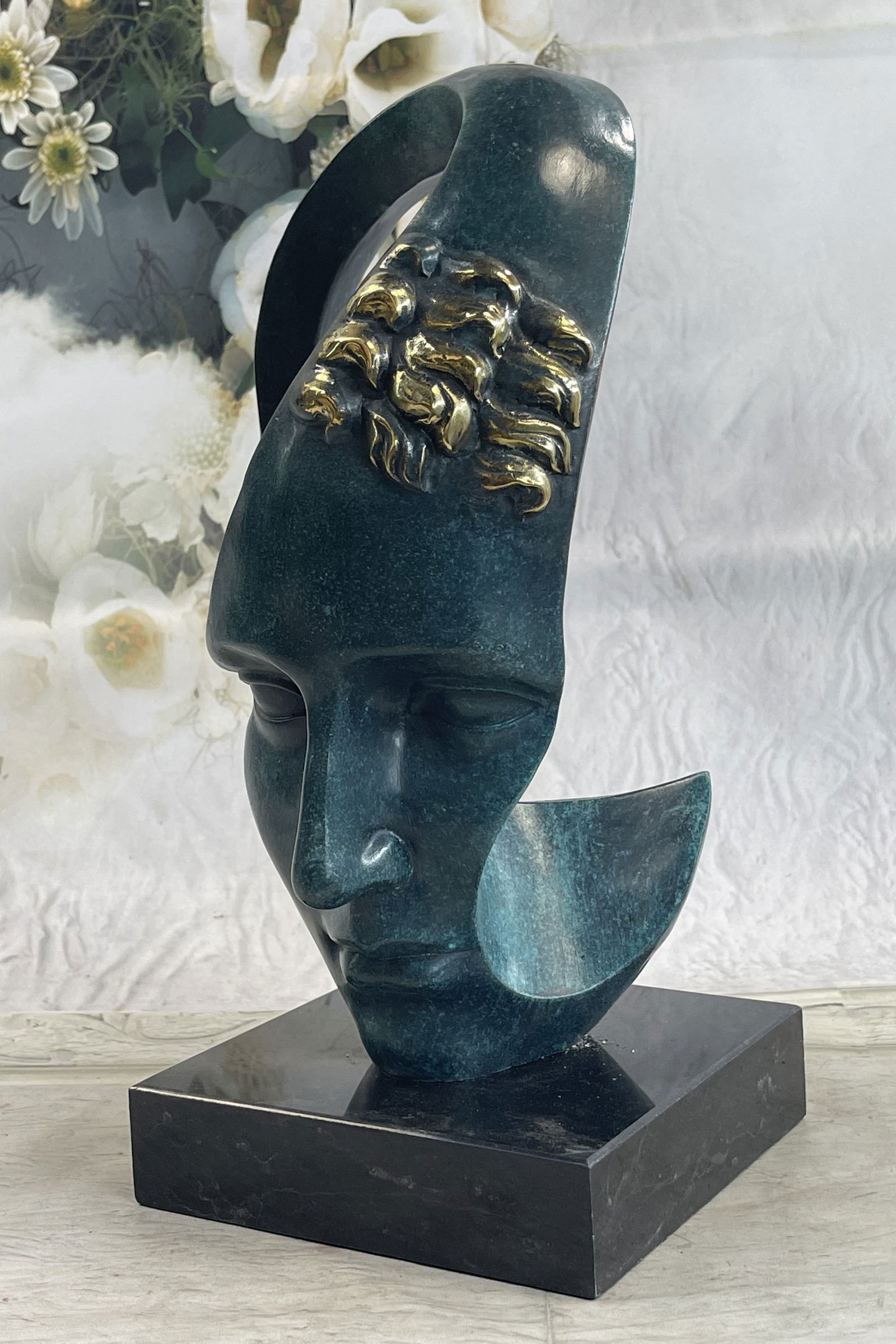 Salvador Dali Integrated Face Bronze (1 of 5)