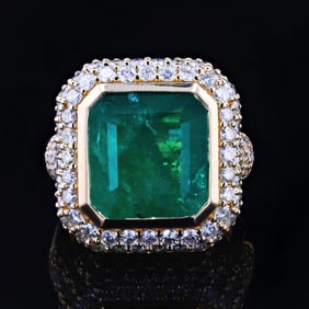 9.15ct Emerald and 4.33ctw Diamond 18K Yellow Gold Ring