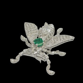 Antique 18k White Gold Bumble Bee Emerald Diamond Brooch