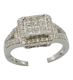14k white gold diamond ring