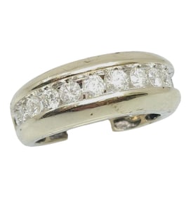 14k white gold diamond ring