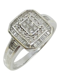 14k white gold ladies diamond ring