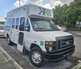 2011 Ford E-350 Econoline Fully Functional Handicap Van Currently Working In the medical field