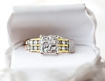 Ladies RING