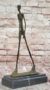 Walking Man Bronze Sculpture ? Giacometti Style Modern Art: Bronze Dimensions with Marble Base: Height 12.5" X Width 7.5"Marble Dimensions:7.5" X 3"Height without base:11.5"Weight:5 LBSOriginal or Reproduction: Reproduction