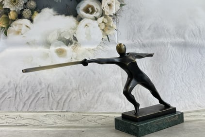 Nick Fencing Bronze Statue