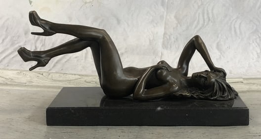 Mavchi Nude woman laying down Bronze