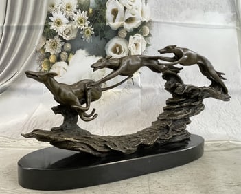 Thomas 3 Wild Dogs Running Greyhound Bronze