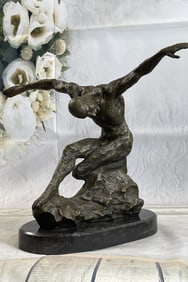 MILO MARTIAL ART TAI CHI POSE BRONZE SCULPTURE