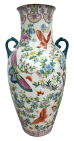 Large antique Chinese porcelain vase